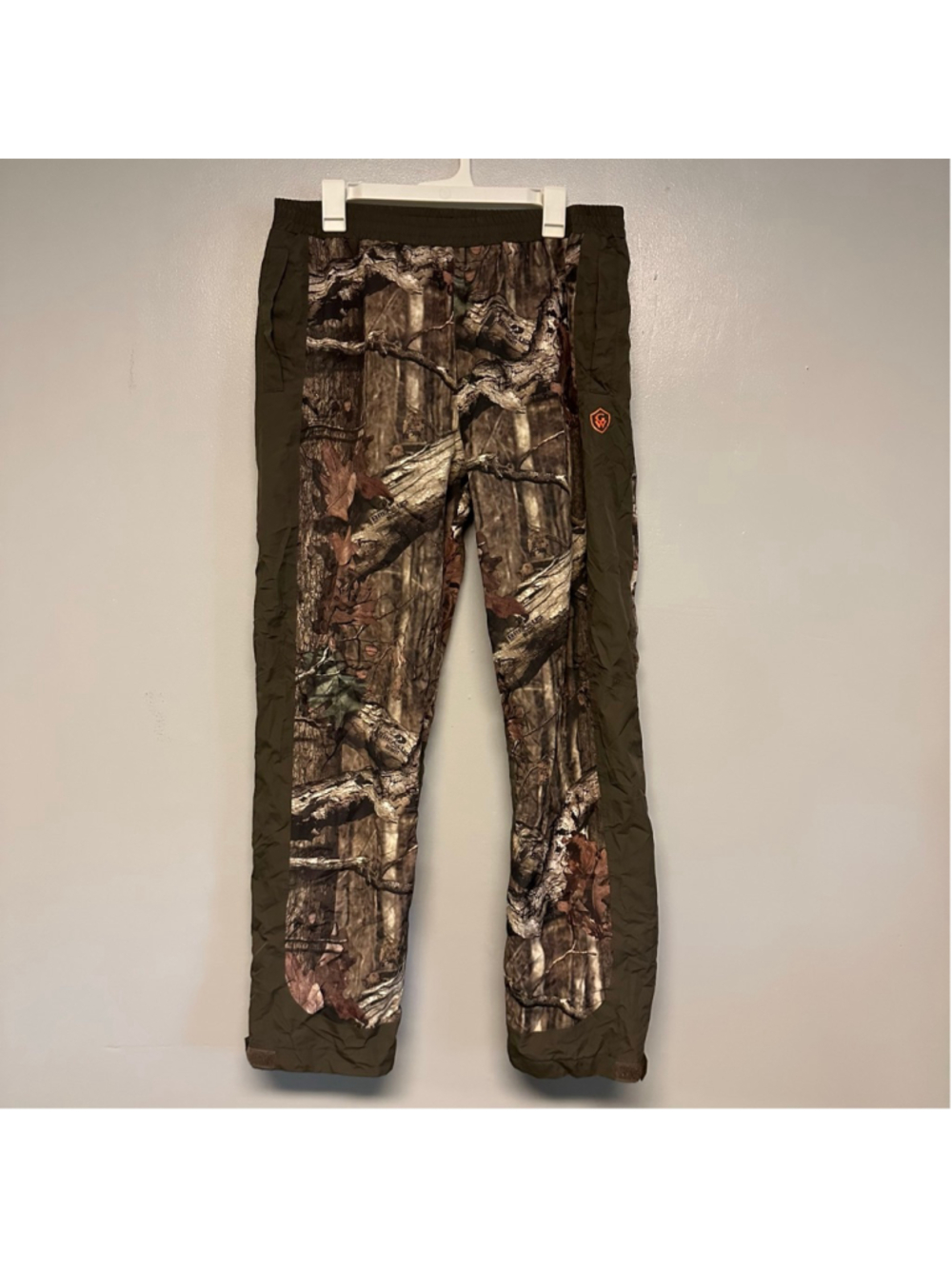 Game Winner Camo Brown Green waterproof pants Men’s size Large